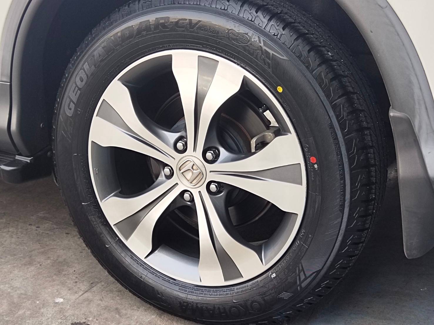 YOKOHAMA GEOLANDAR CV G058 225/60R18 ยางใหม่ ราคาพิเศษ