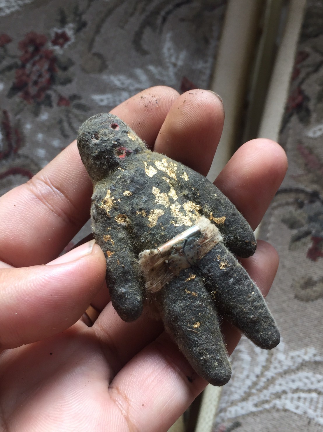 หุ่นพยนต์รุ่นแรกรุ่นเดียว อาจารย์เปล่ง บุญยืน