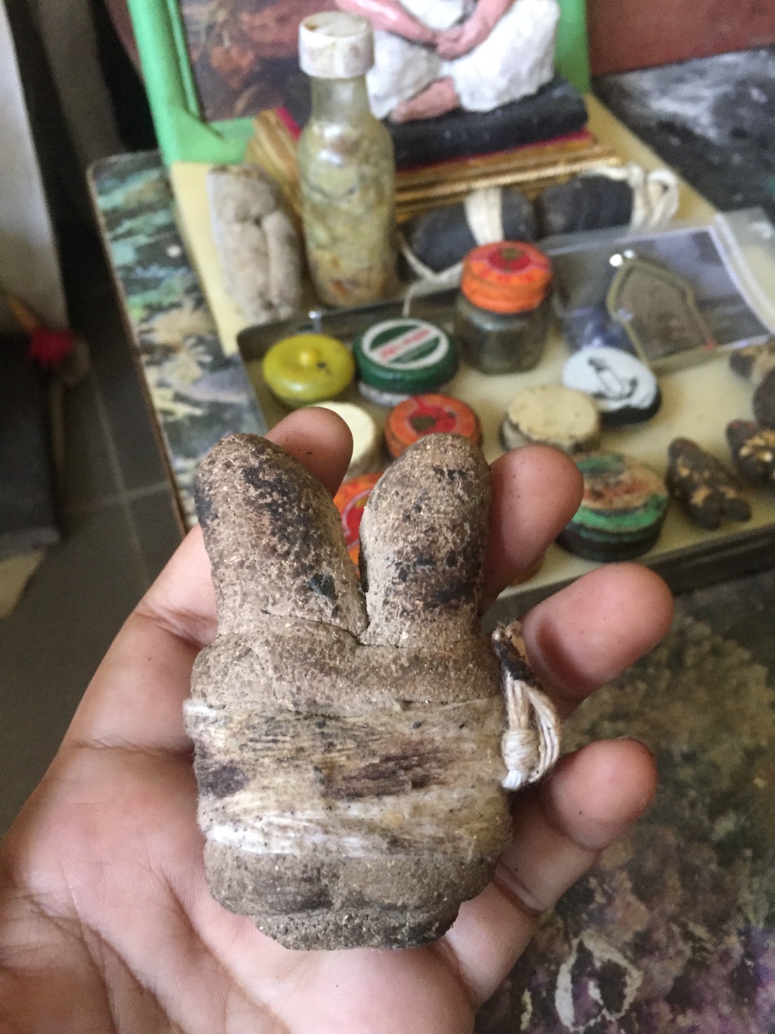 อิ้นมหาเสน่ห์พันด้วยด้ายอาถรรพ์ ตนครู อาจารย์เปล่ง บุญยืน