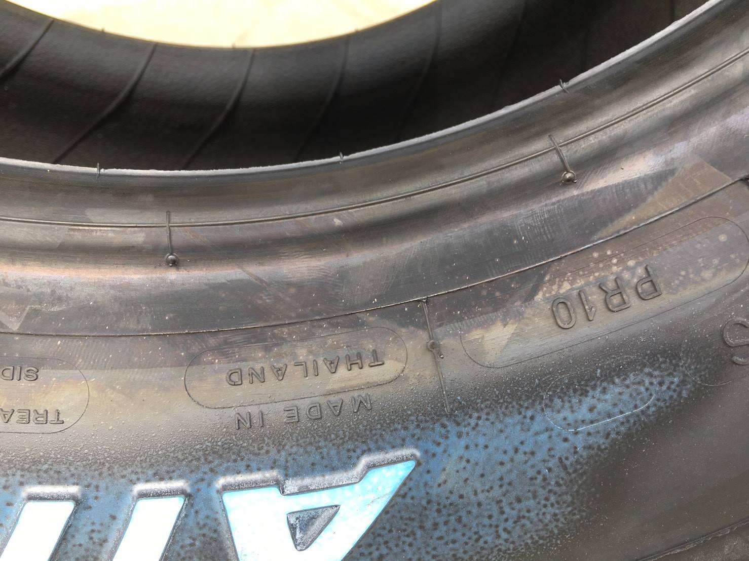 BFGoodrich All Terrain T/A KO2 265/70R16 ยางใหม่ปี20 ราคาพิเศษ