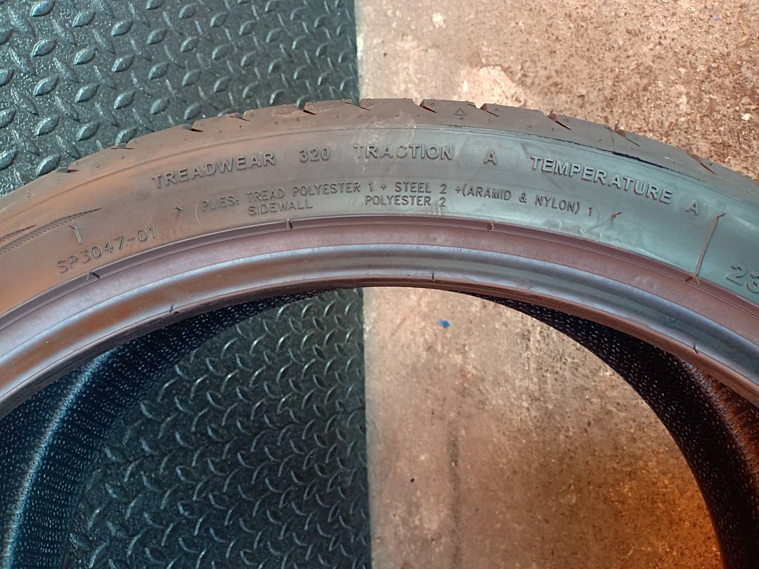 GT-Radial SportActive 235/35R19 ยางใหม่ปี19 ลดราคาพิเศษ