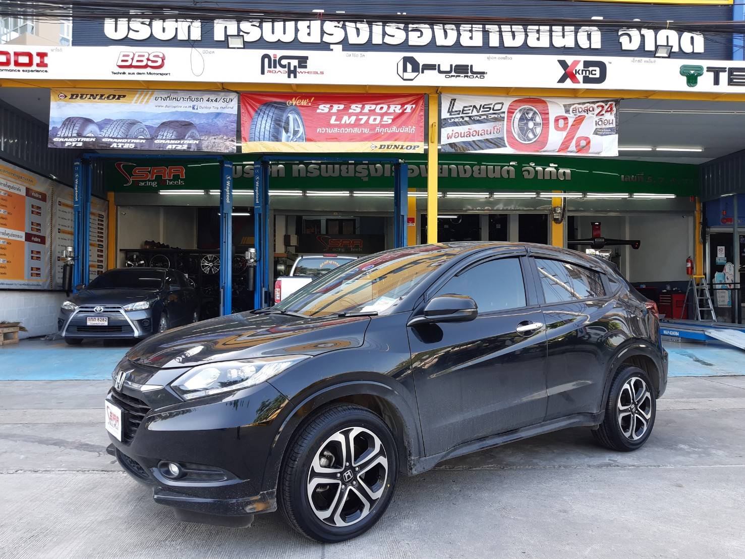 YOKOHAMA BlueEarth E70 215/55R17 ยางใหม่ปี19 ราคาพิเศษ