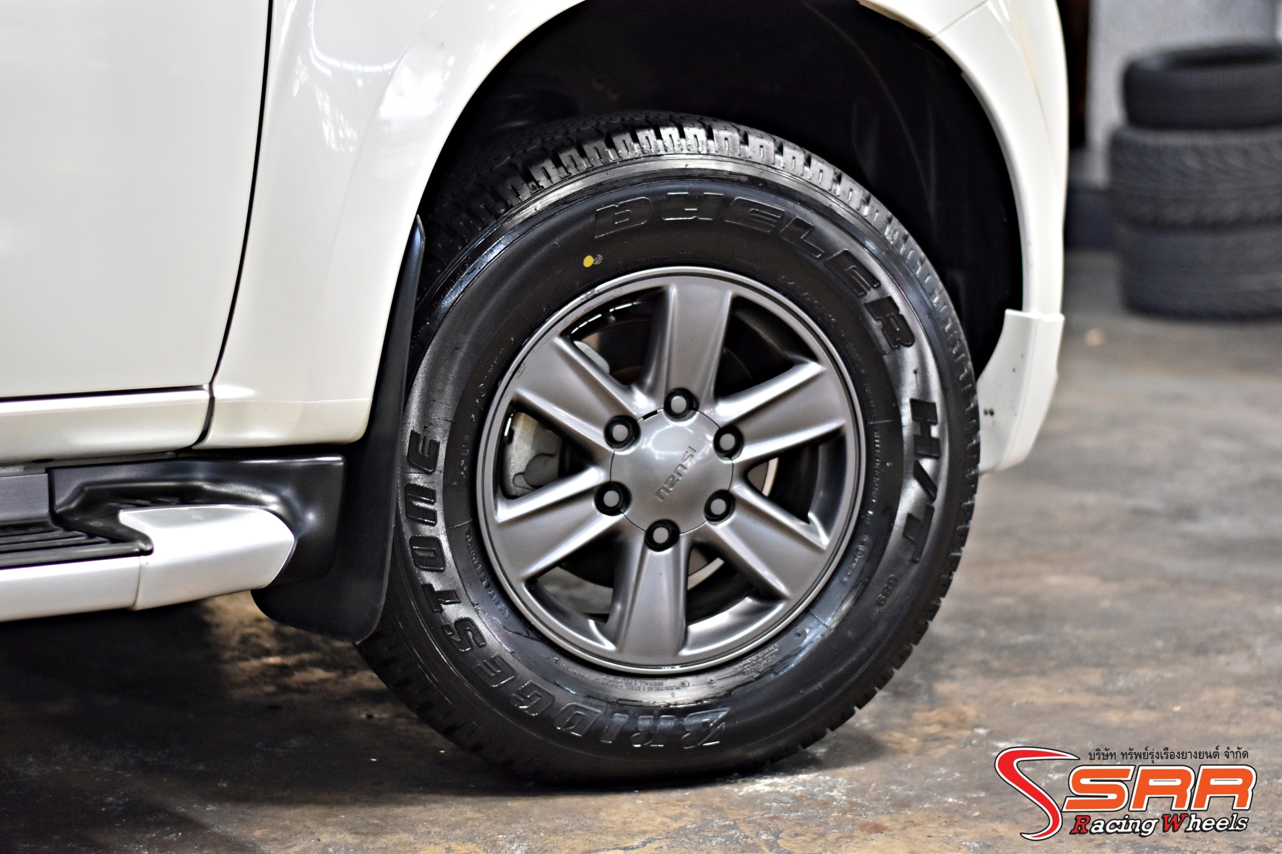 BRIDGESTONE DUELER H/T 689 245/70R16 ยางปี20 ราคาพิเศษ