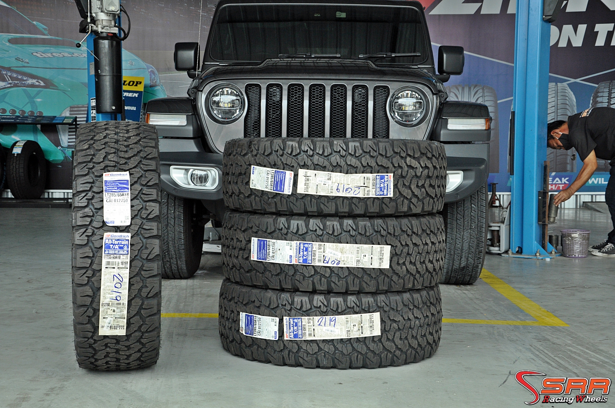 BFGoodrich All-Terrain T/A KO2 285/65R18 ติดตั้ง JEEP WRANGLER SAHARA