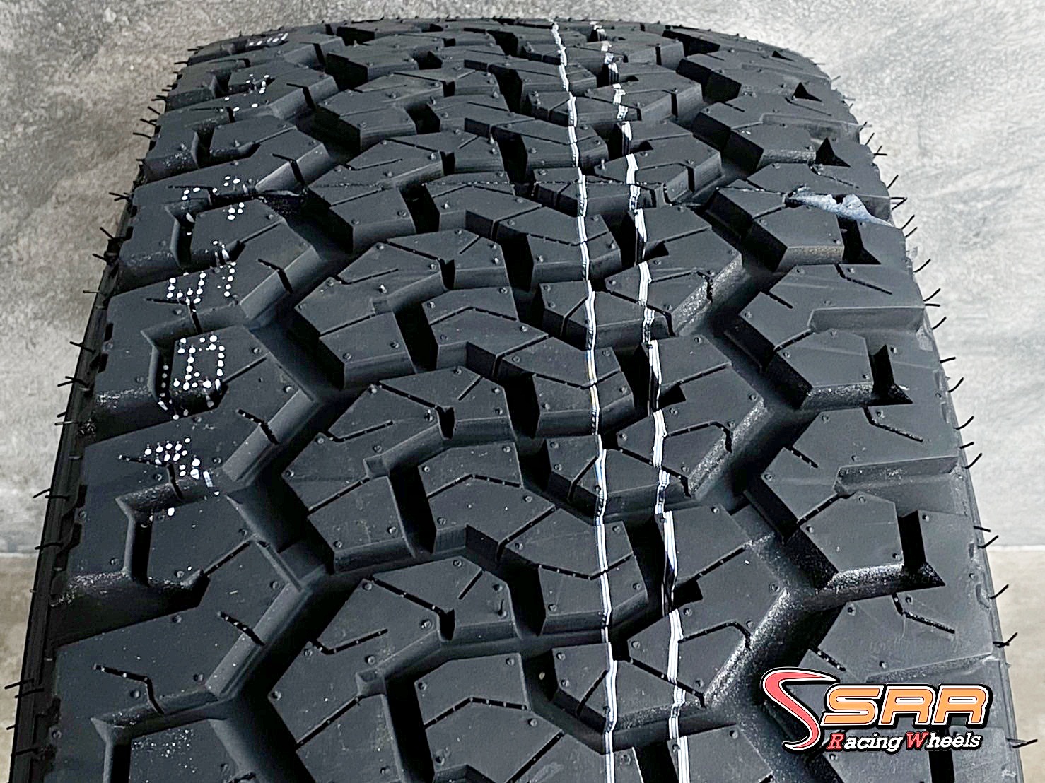 RAIDEN MONSTER AT-1 275/55R20 ยางใหม่ปี20 ราคาพิเศษ