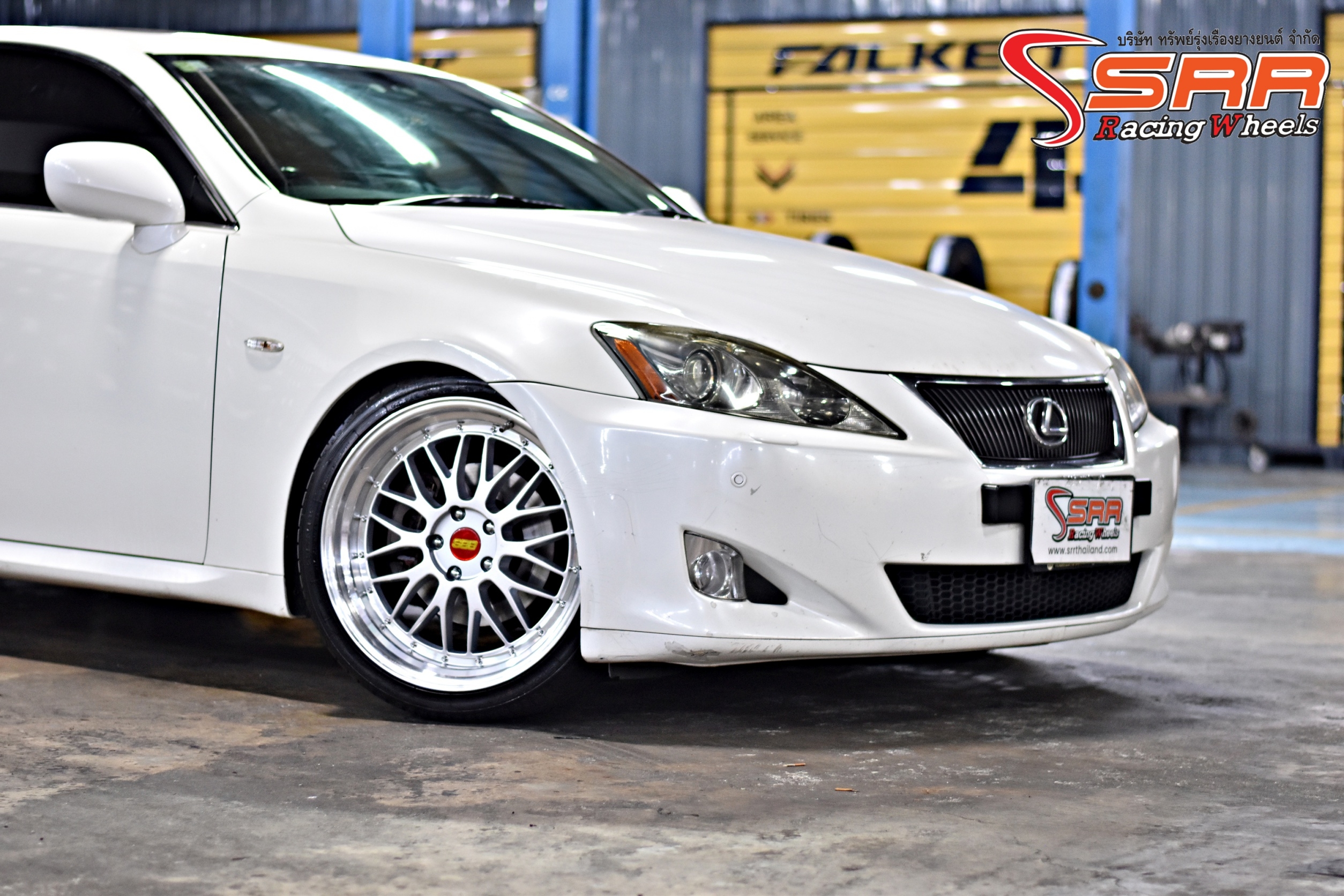 BBS LM ขอบ19 หน้า8.5 หลัง9.5 5x114.3 ET+30 SILVER