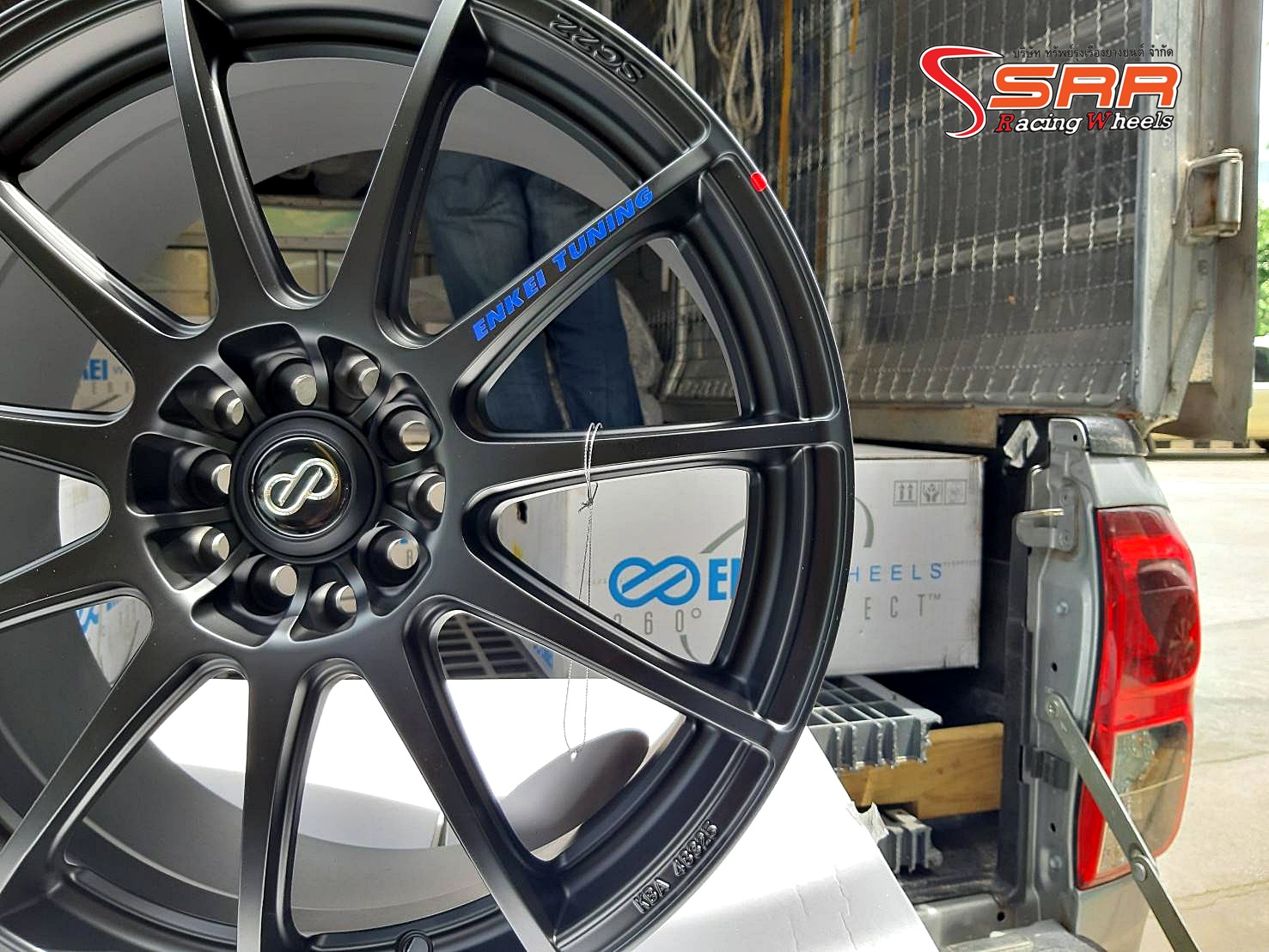 ENKEI TUNING SC22 ขอบ18 ET+40 10H100-114.3 DBK2K