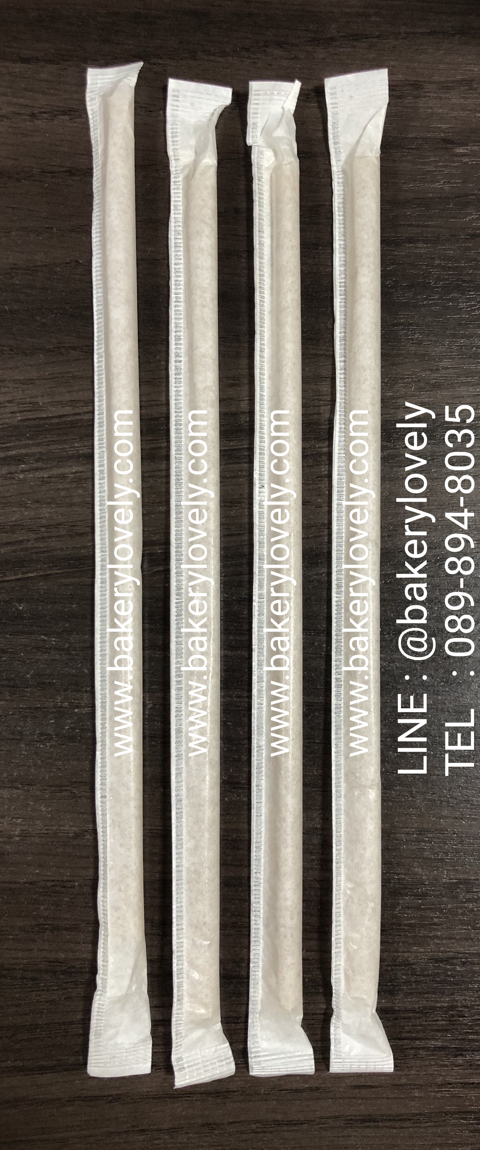 หลอดชานอ้อย เส้นผ่านศูนย์กลาง 6 cm ยาว 19.7 cm บรรจุซองกระดาษสีขาว