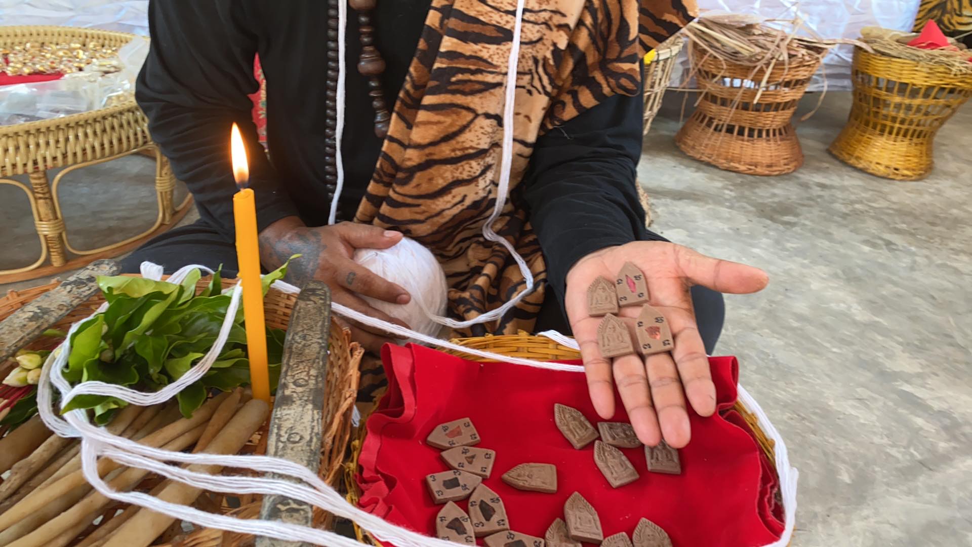 พ่อพรายเศรษฐี ปู่ฤาษีกล้า ธรรมโลกอุดร FLT