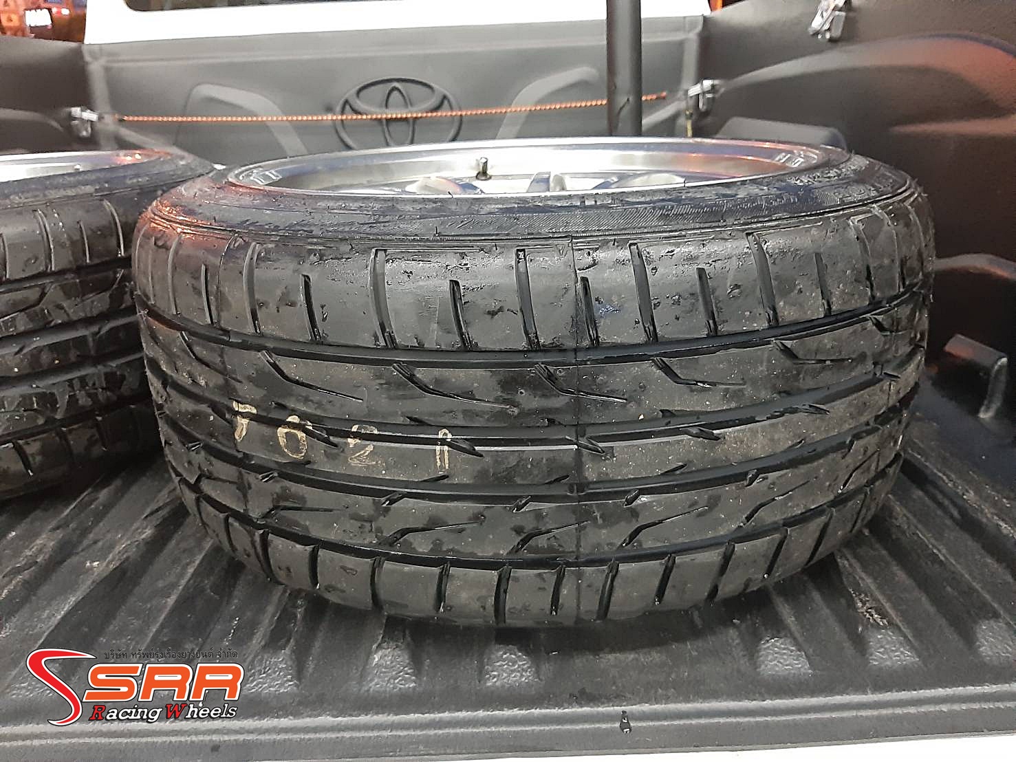 DUNLOP DZ102 245/40R17 ลดราคาพิเศษ เส้นละ 2,500 บาท