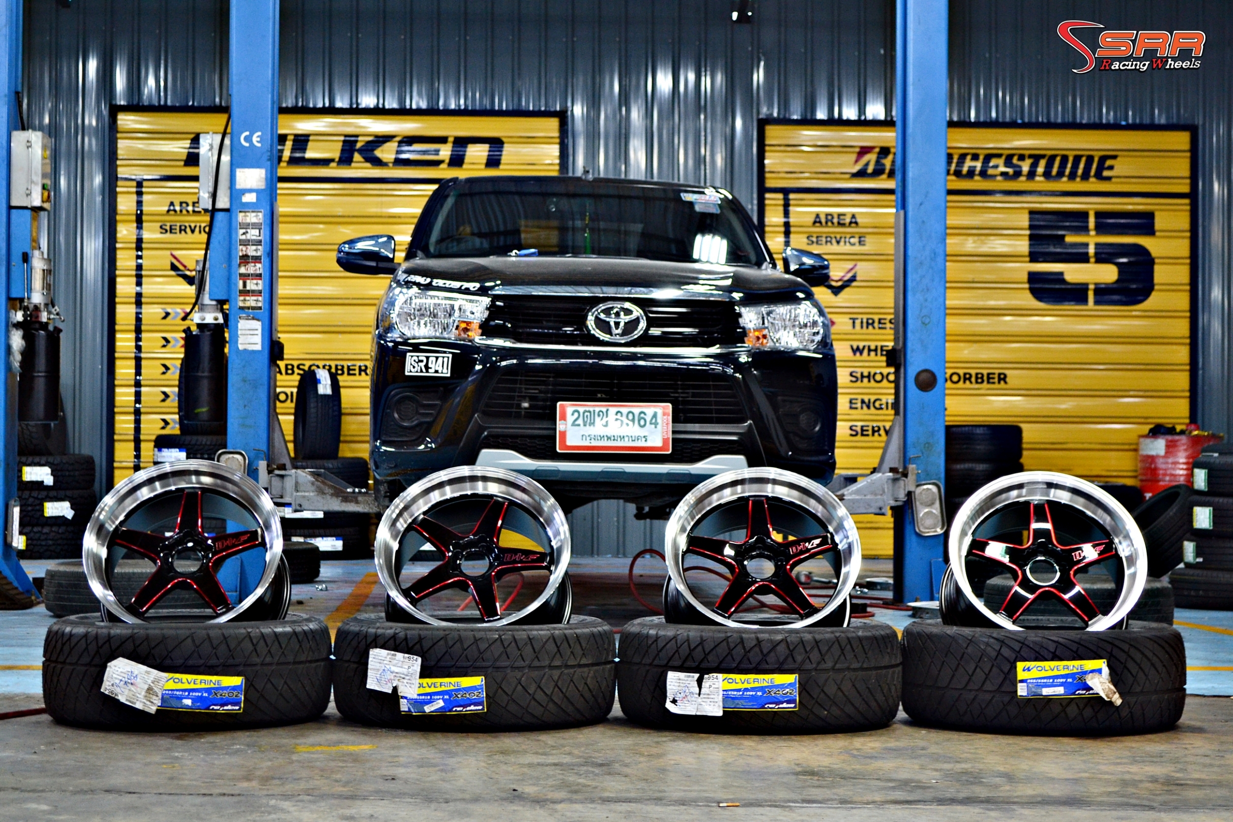 D1F TORQ APP ขอบ18 นิ้ว 5x114.3 BKMR