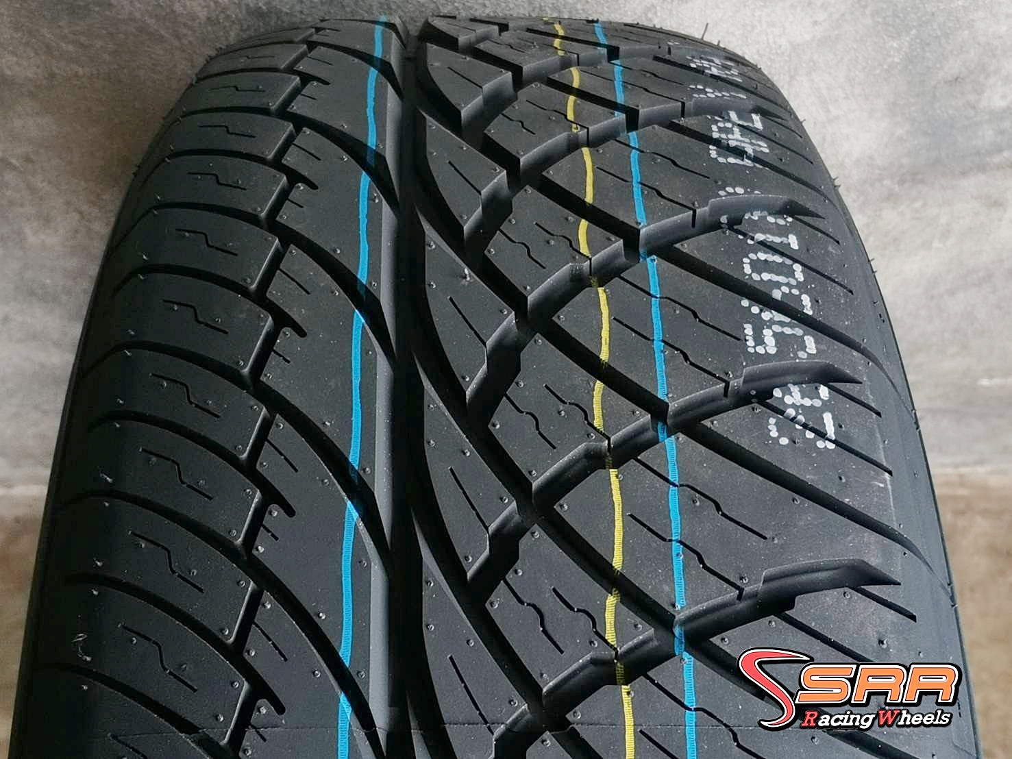 CROSSLEADER APEX RACING 265/60R18 ยางใหม่ปี2021 ราคาพิเศษ