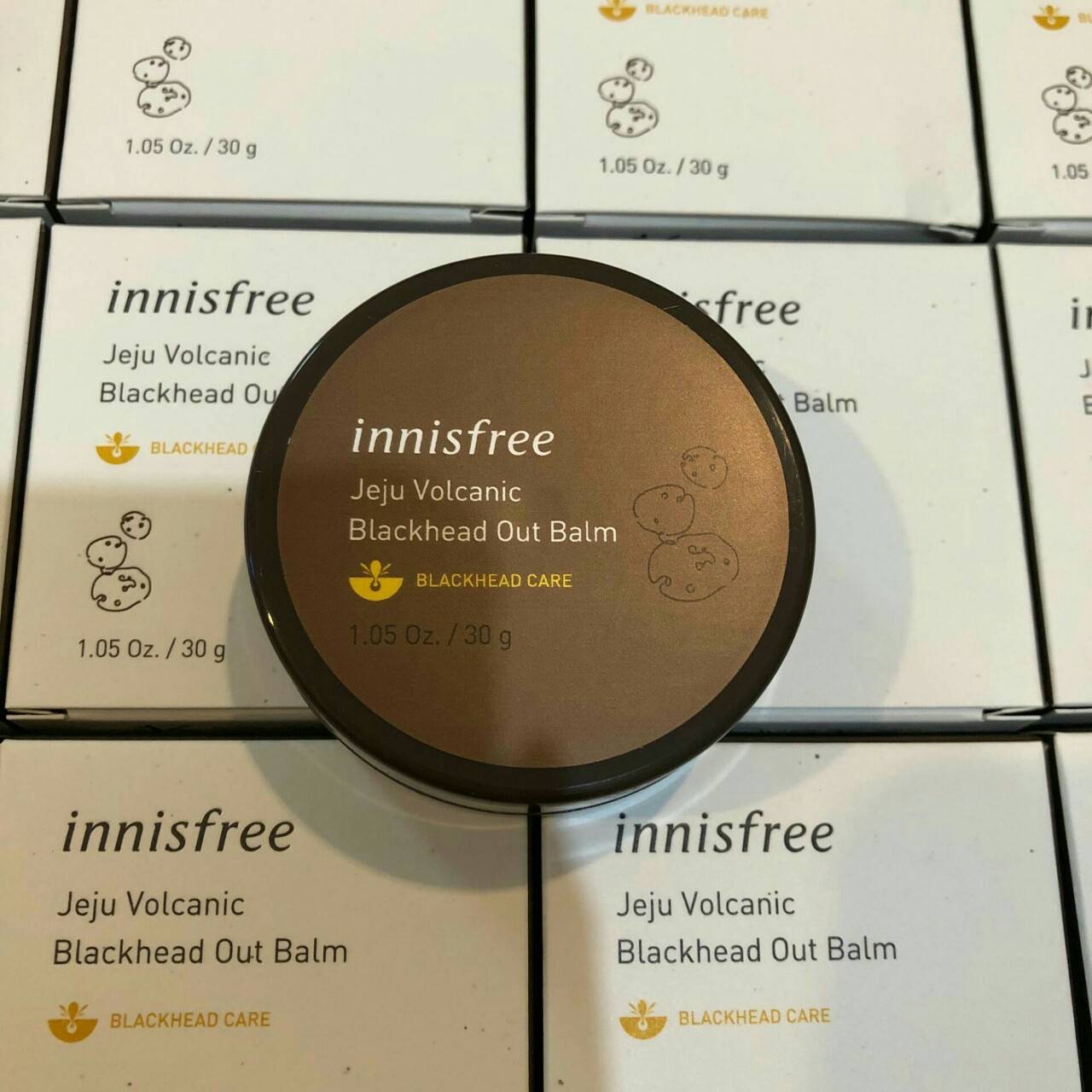 บาล์มกำจัดสิวเสี้ยน..Innisfree jeju volcanic blackhead out balm 30ml. จากหินภูเขาไฟ