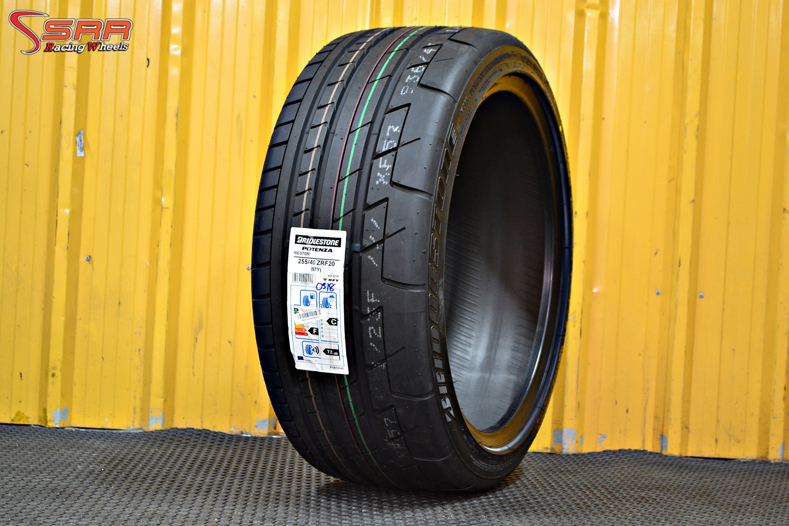 BRIDGESTONE POTENZA RE070R RFT 255/40R20-285/35R20 ลดราคาพิเศษ