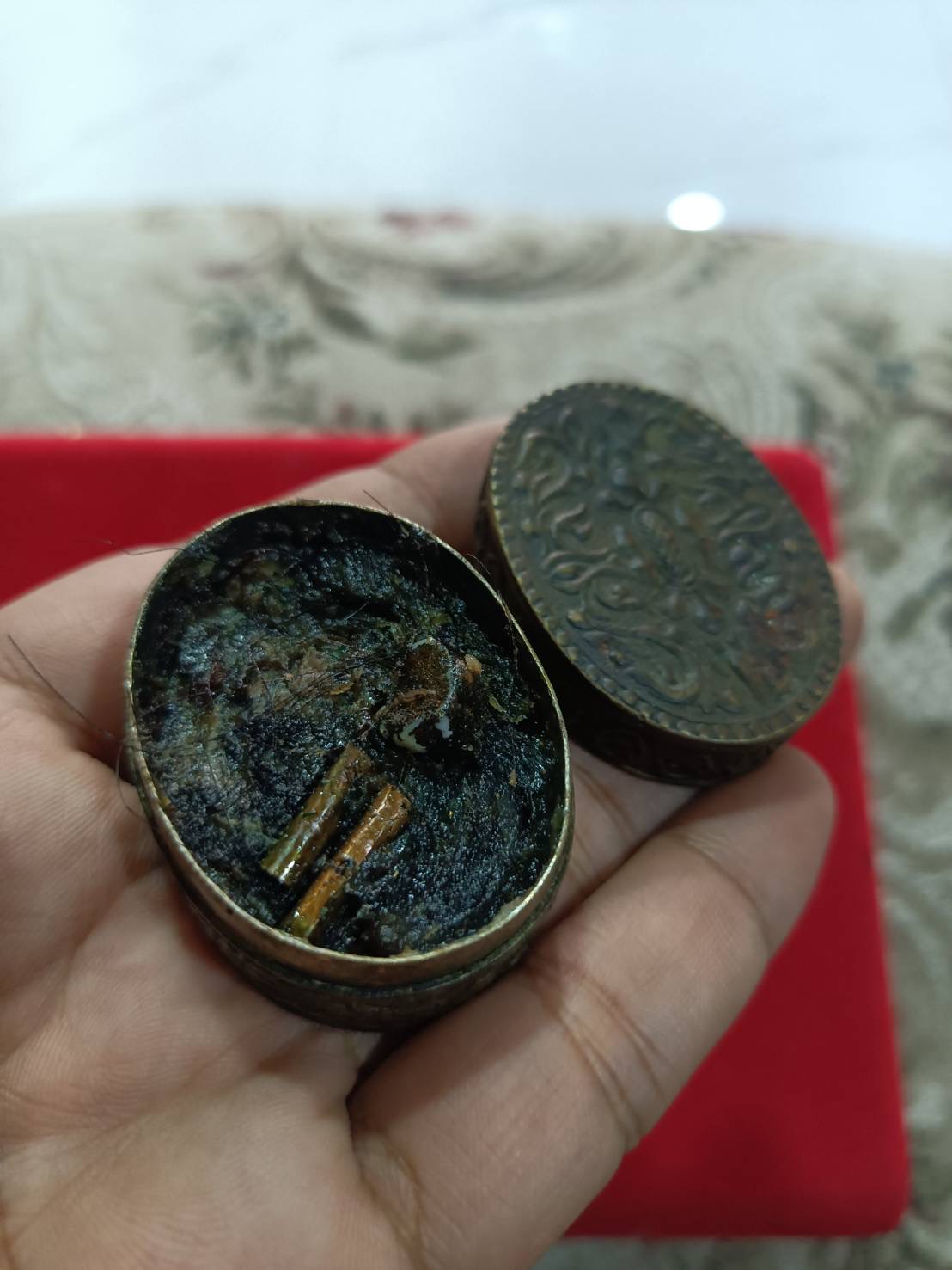 สีผึ้งพรายมหาเสน่ห์ตลับครู อาจารย์เสือ สำนักคนเลี้ยงผี