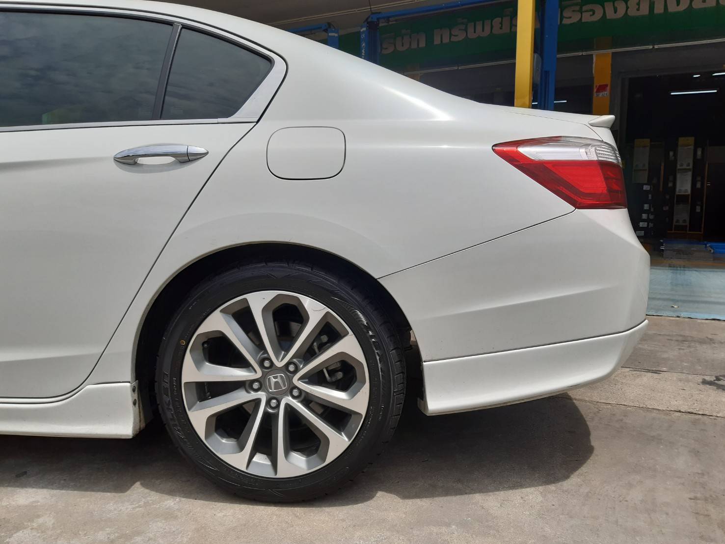 FALKEN ZE914 ECORUN 245/45R18 ยางไทยปี20 ราคาพิเศษ