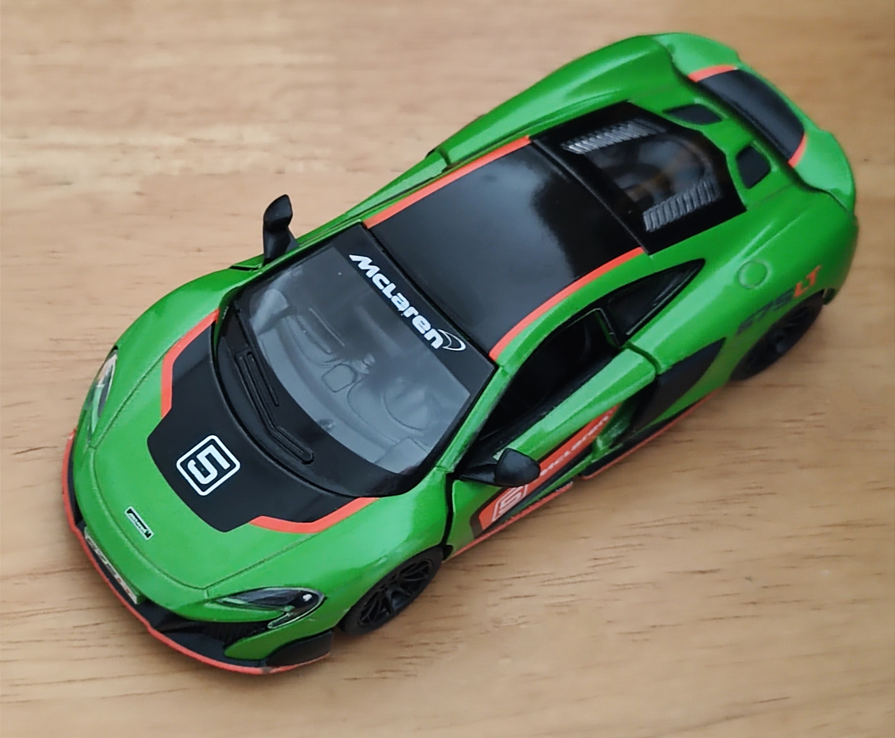 McLaren 675LT Scale 1:36 โมเดลรถเหล็ก (ปลีก-ส่ง)