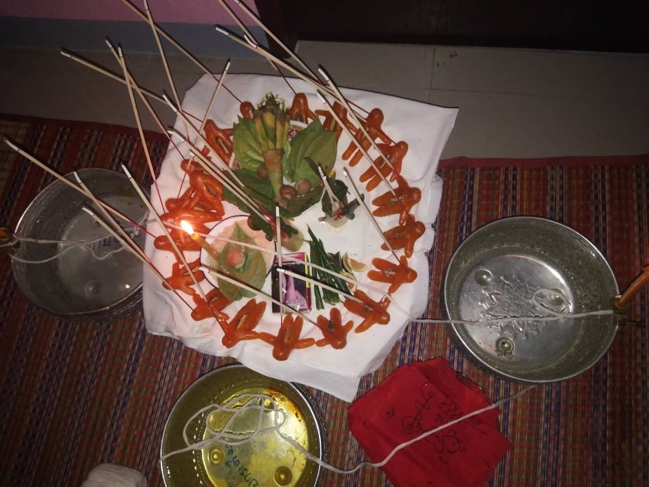 หุ่นเสน่ห์ยาแฝดเรียกคู่ อาจารย์เขมร