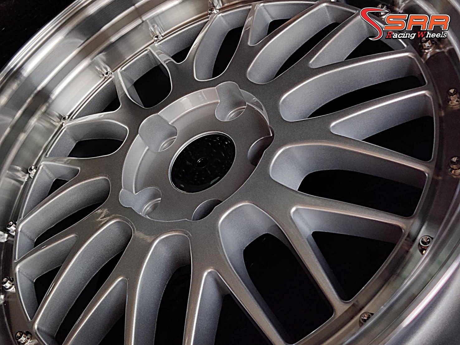 BBS LM ขอบ18 หน้า8.5 หลัง9.5 5H113 SILVER มีจำหน่ายที่ร้านSRR