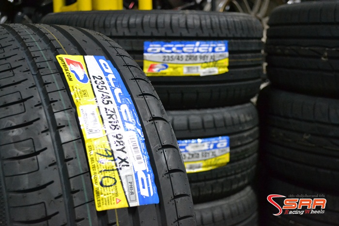 ACCELERA PHI-R 235/45R18 ปี15 เส้นละ 1,900 บาท