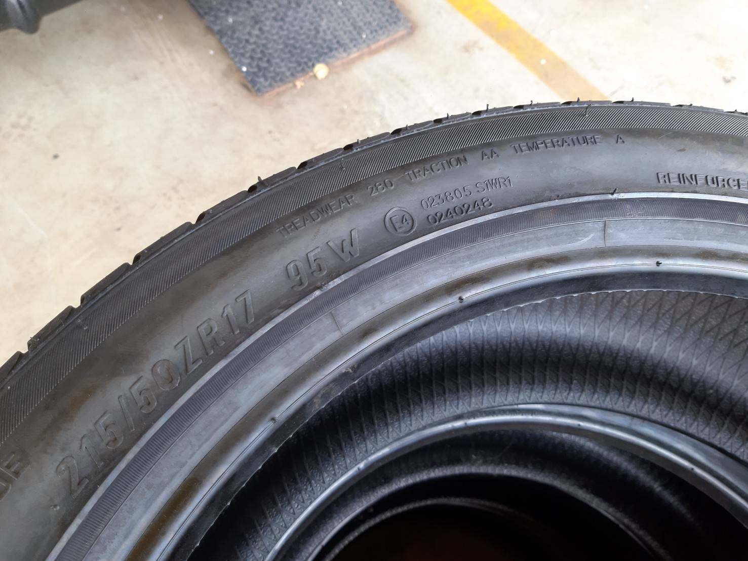 MAXXIS M35 215/50ZR17 ยางใหม่ปีเก่า ลดราคาพิเศษ