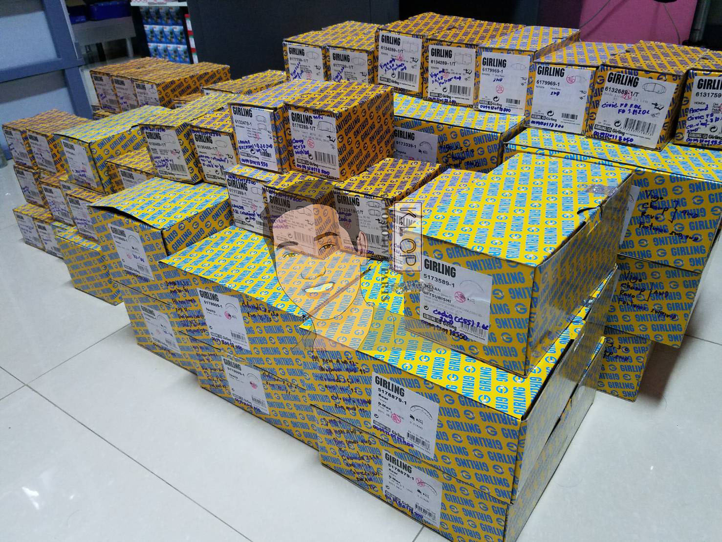 ผ้าเบรกหน้า Girling แท้ F.PAD, CORONA EXCIOR ST, AT191 ,CAMRY 2.2 Gxi, SXV10 '93-97, RAV 4 '94-'00 (คุณภาพดีมาตรฐาน การันตีโดยเครอปอะไหล่ยนต์)