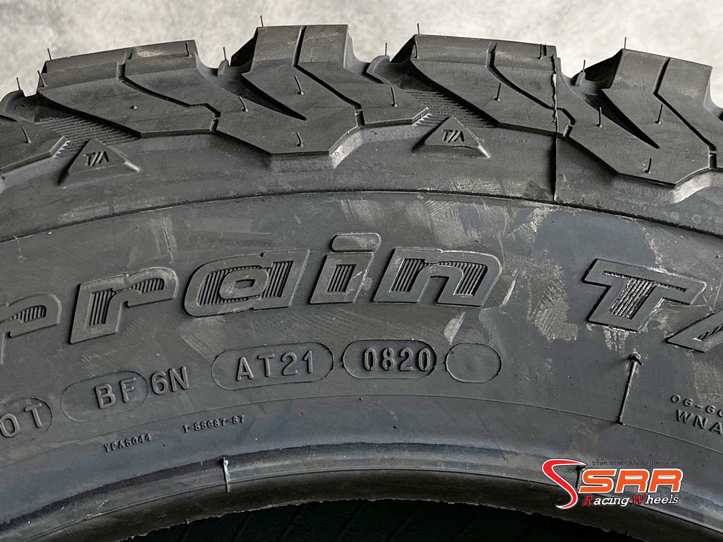 BFGoodrich All Terrain T/A KO2 285/55R20 ยางใหม่ปี20 ราคาพิเศษ