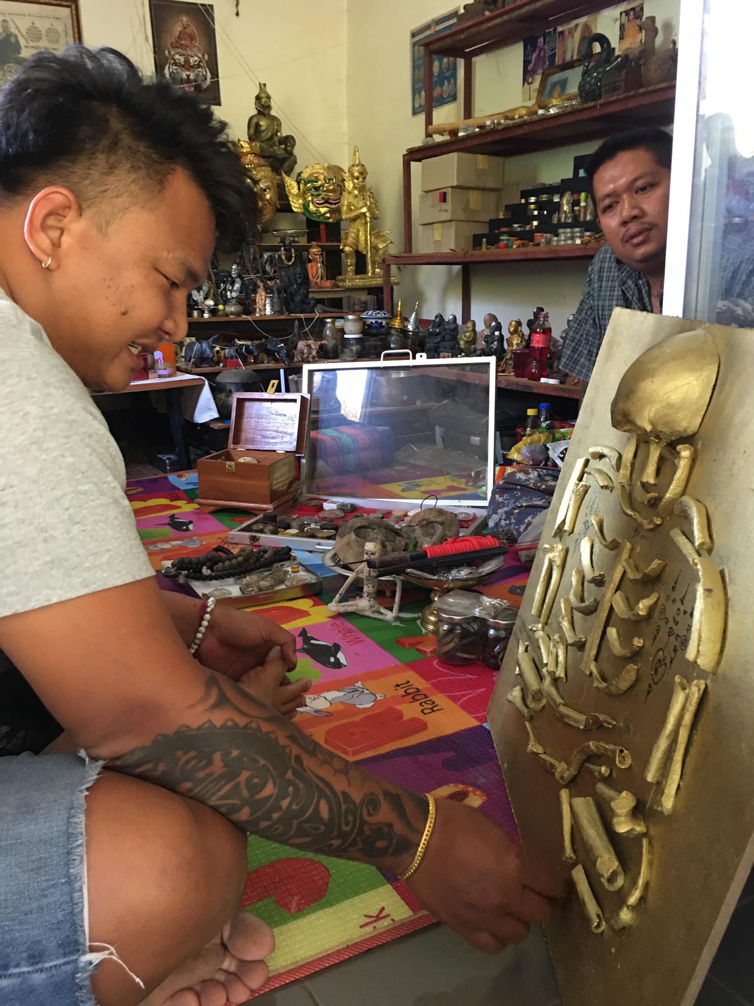 กรอบรูปวิญญาณผีตายท้องกลม อ.เสือหมอผี F