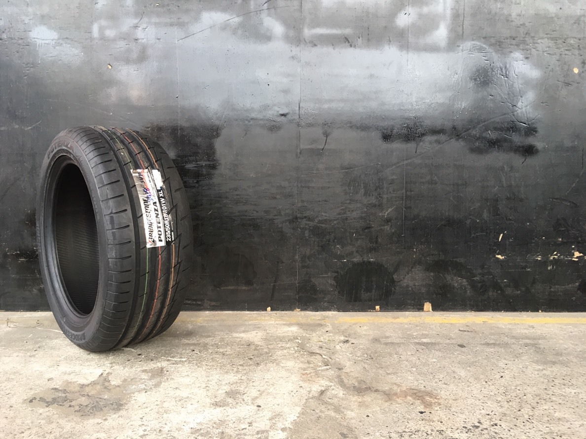 Bridgestone Potenza Adrenalin RE003 235/50R18 ราคาพิเศษ