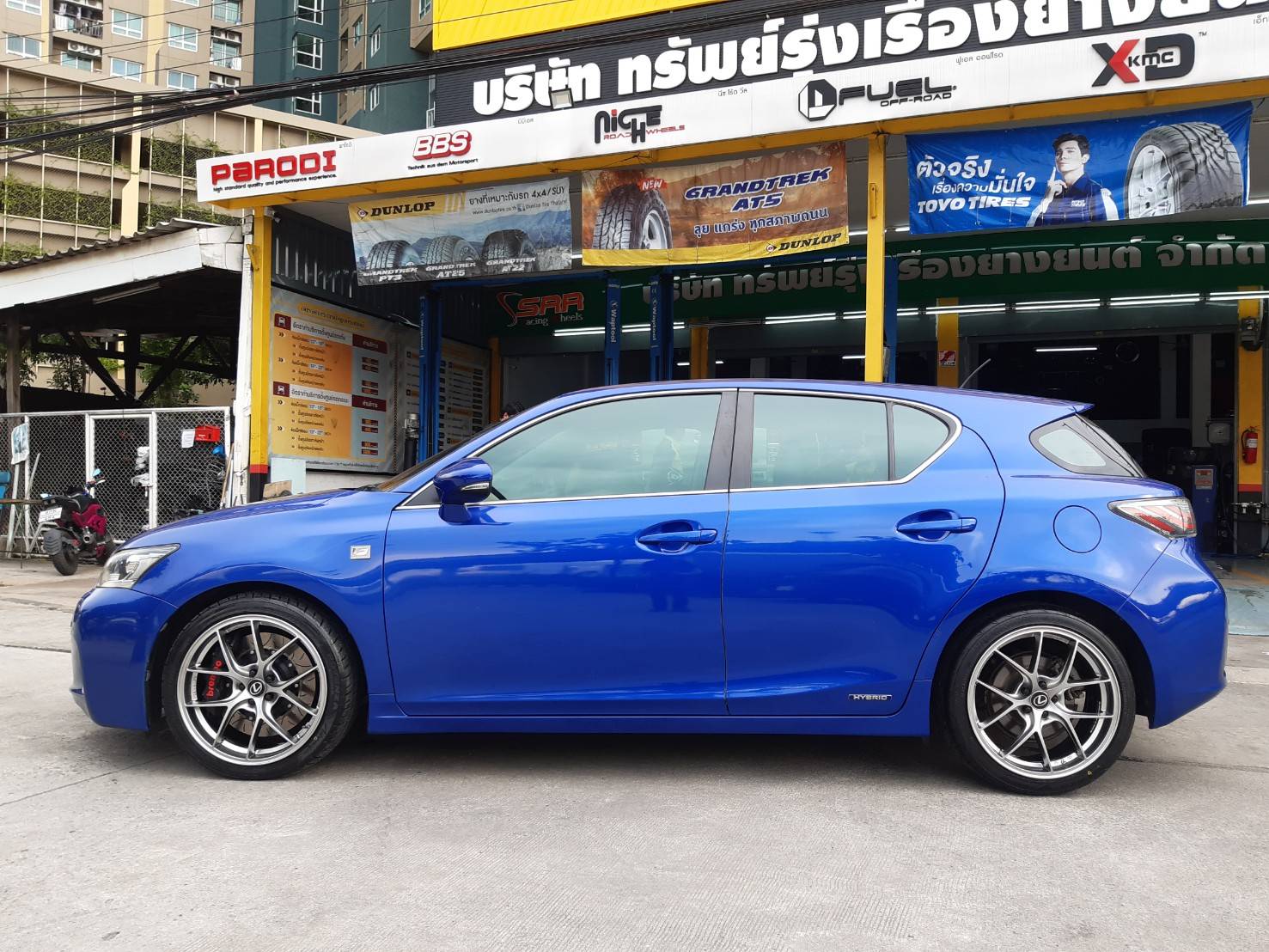 BRIDGESTONE RE004 225/40R18 ยางใหม่ปี2021 ราคาพิเศษ