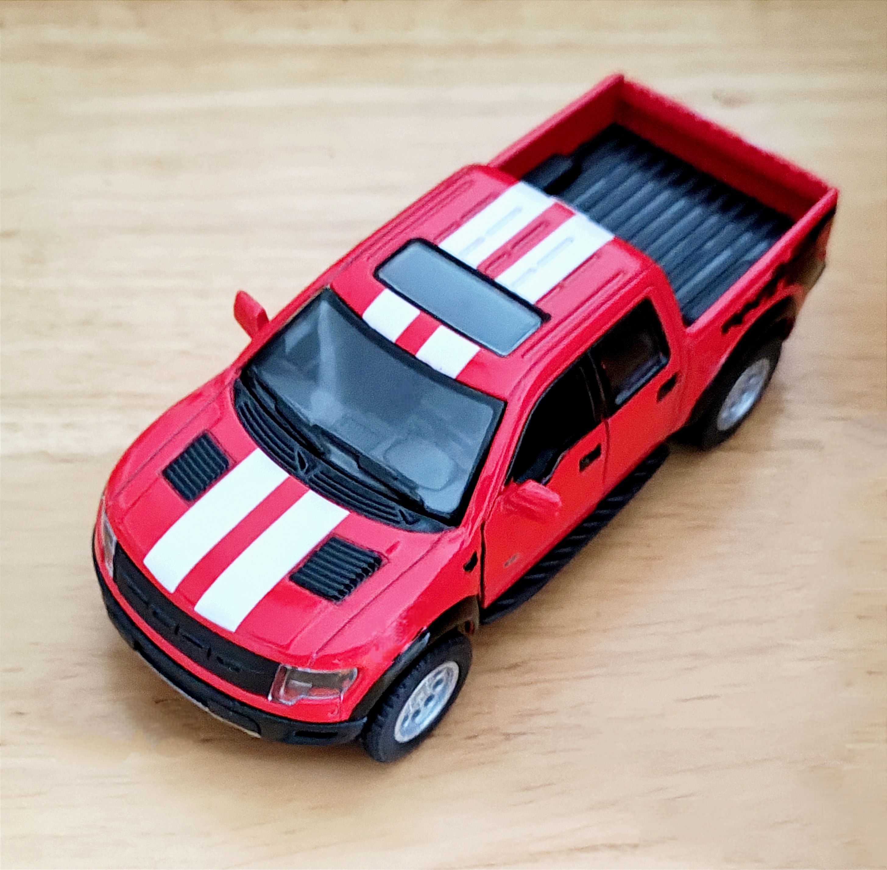 2013 Ford F-150 SVT Raptor SuperCrew โมเดลรถเหล็ก รถกระบะ Ford (ปลีก-ส่ง)