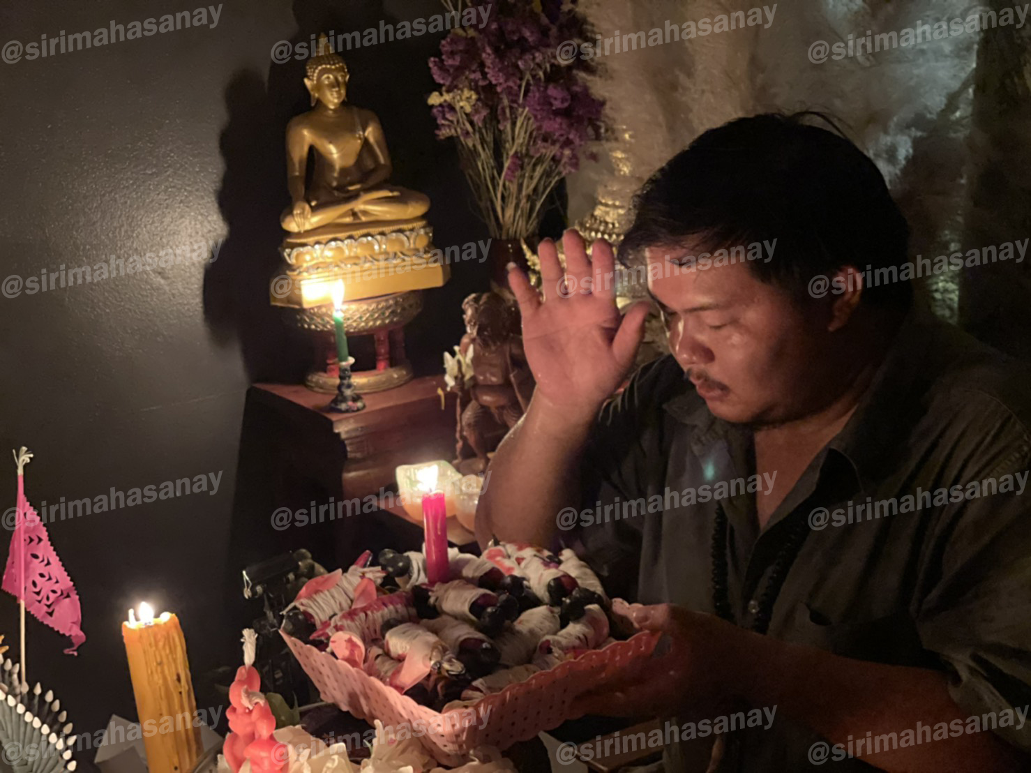 พิธีปันฮักปันหลง อาจารย์เสก สำนักสักยันต์ป๋ารมีเศรษฐีเรือนคำ