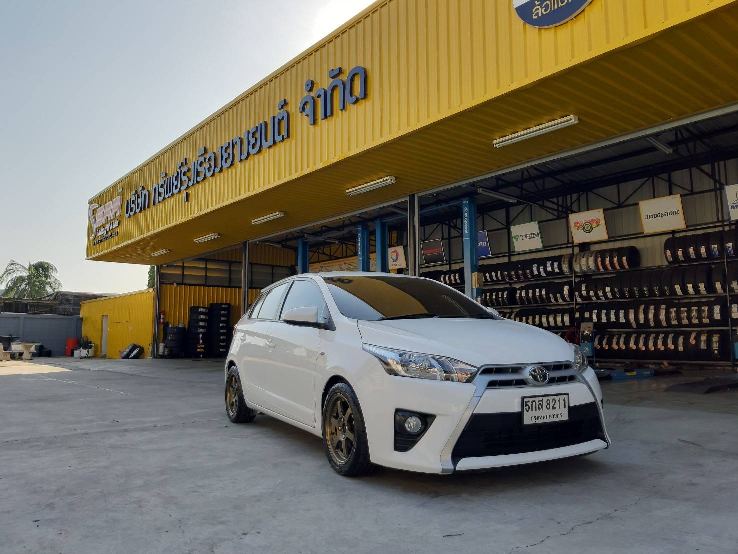 Bridgestone Potenza Adrenalin RE003 195/50R15 ยางใหม่ปี20 ราคาพิเศษ