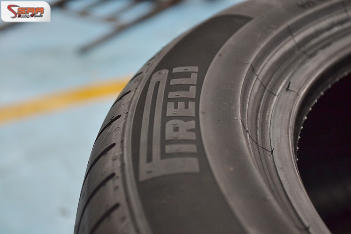 PIRELLI P-ZERO PZ4 R-F RUNFLAT ขอบ19 นิ้ว สำหรับใส่รถ BMW Series 7