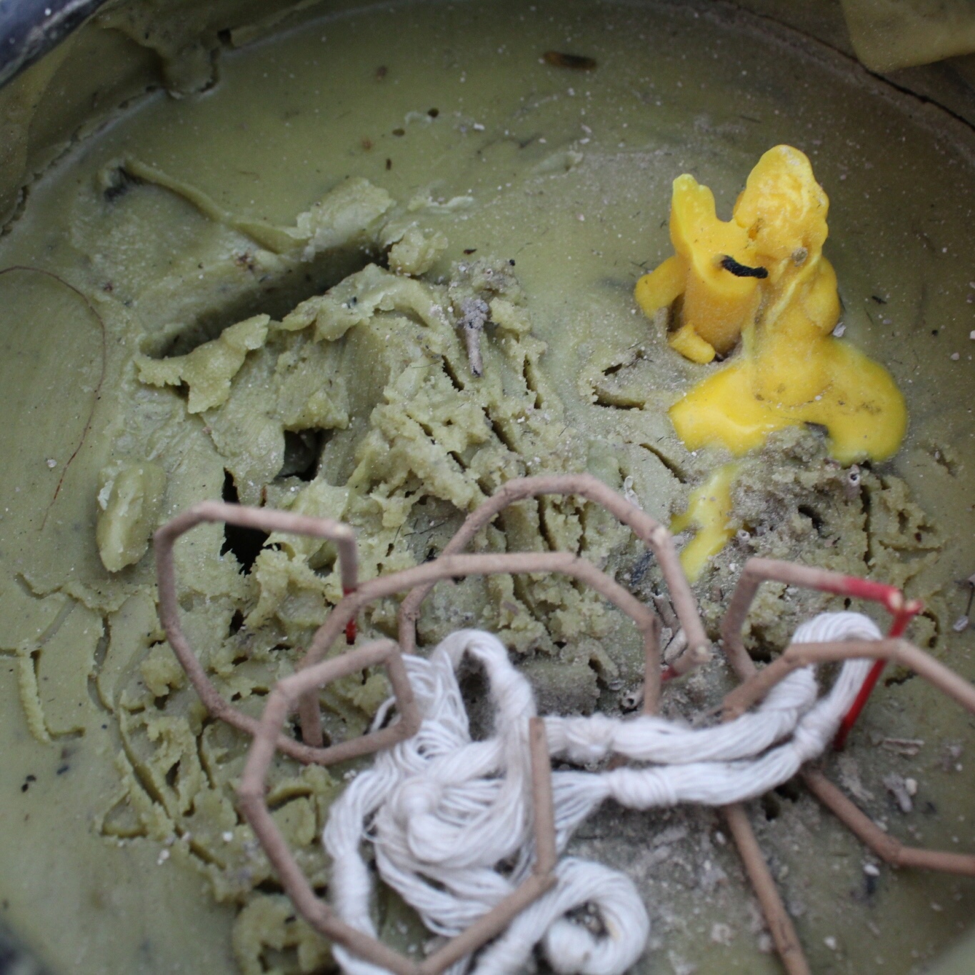 สีผึ้งปิดหน้าศพ อาจารย์นุช สุพรรณบุรี LT