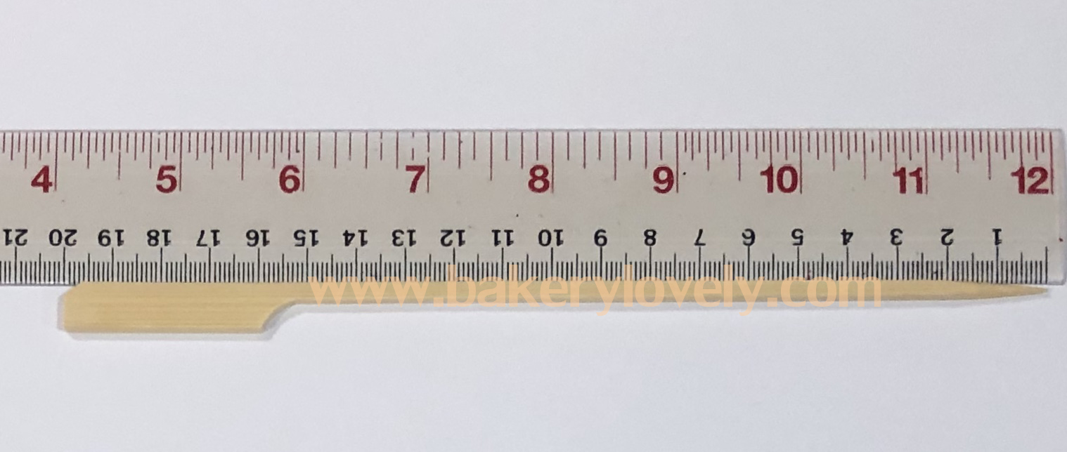 ไม้เสียบหัวธง เกรด A ยาว 20 cm เหลี่ยม