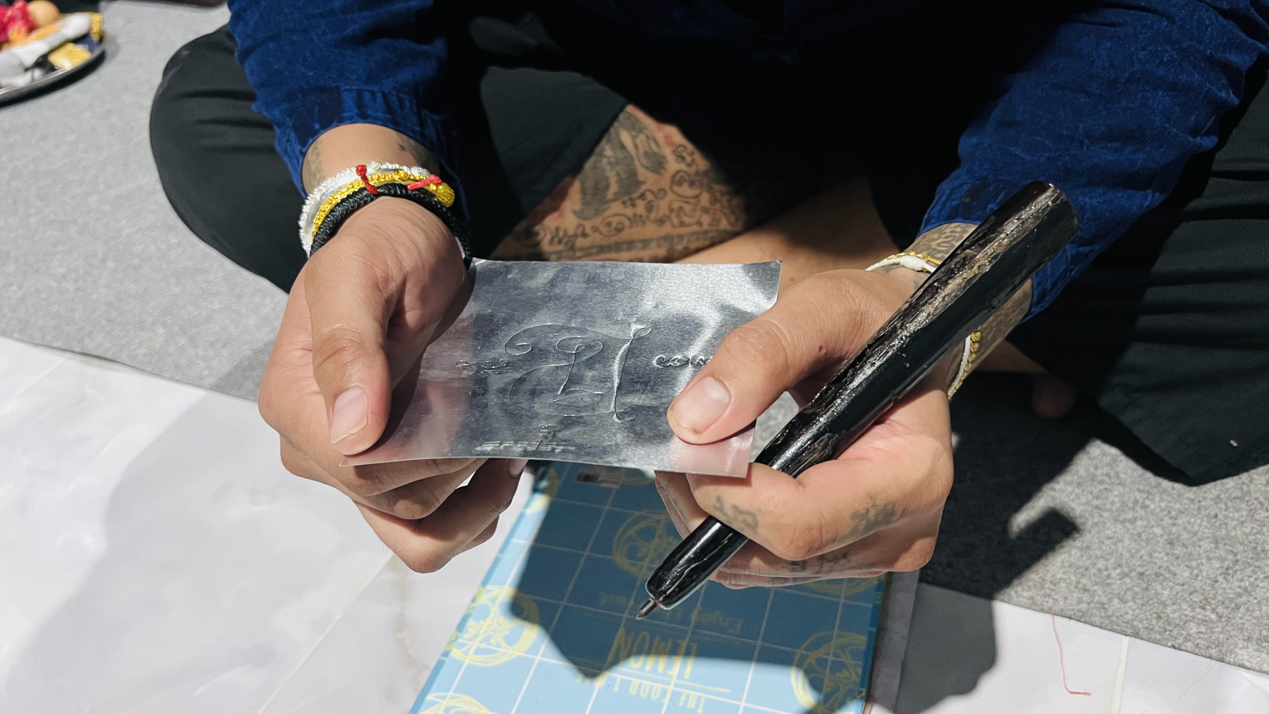 28/07/66 จารแผ่นตะกรุดสำหรับทำงั่ง อาจารย์ปอนด์ สมิงพราย ✔️