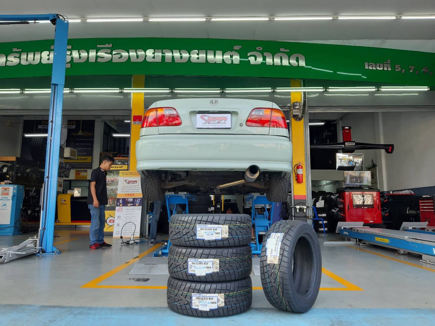 TOYO PROXES R1R 195/55R15 ยางญี่ปุ่น Semi Soft ราคาพิเศษ