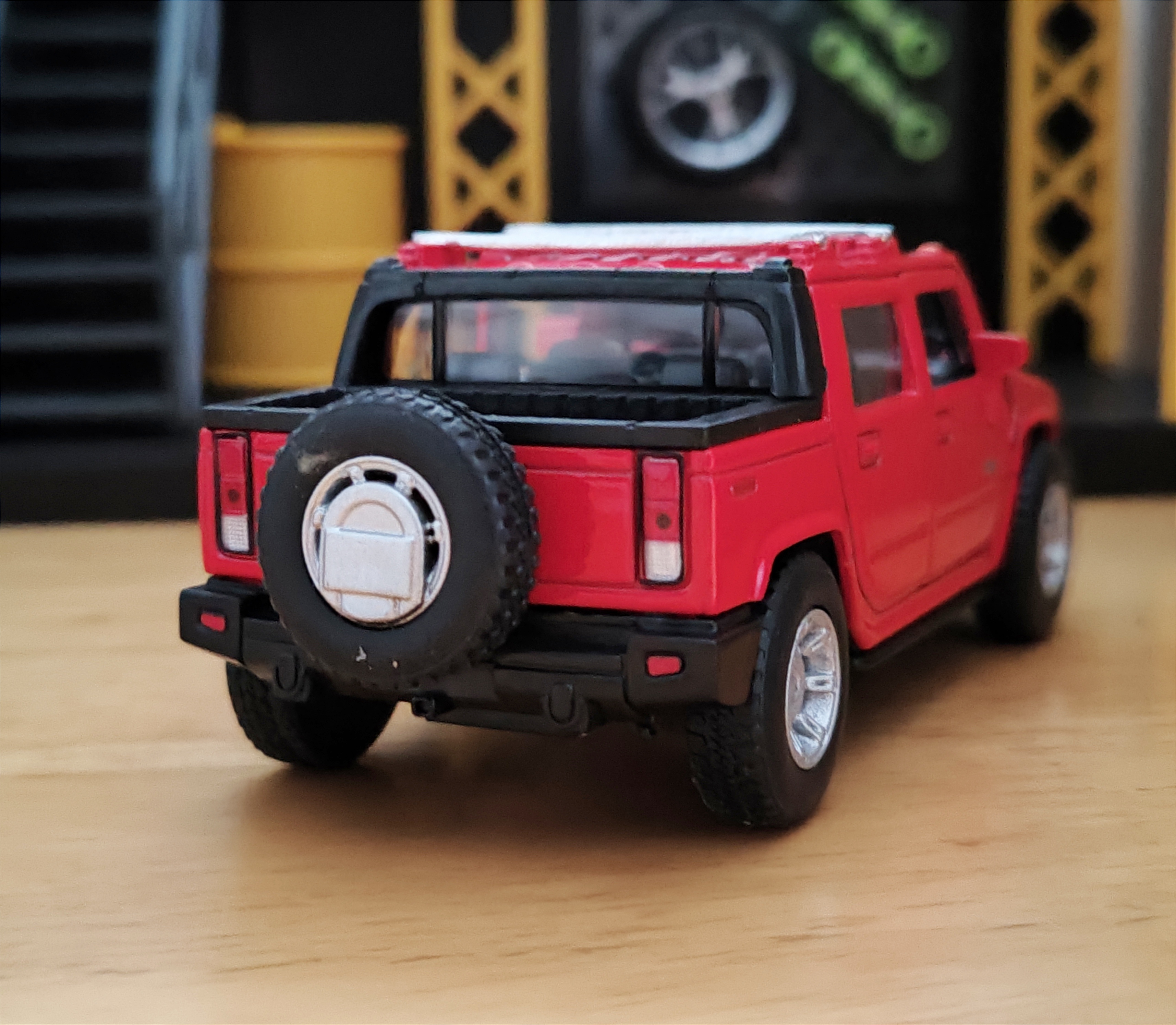 2005 Hummer H2 SUV โมเดลรถเหล็ก (ปลีก-ส่ง)