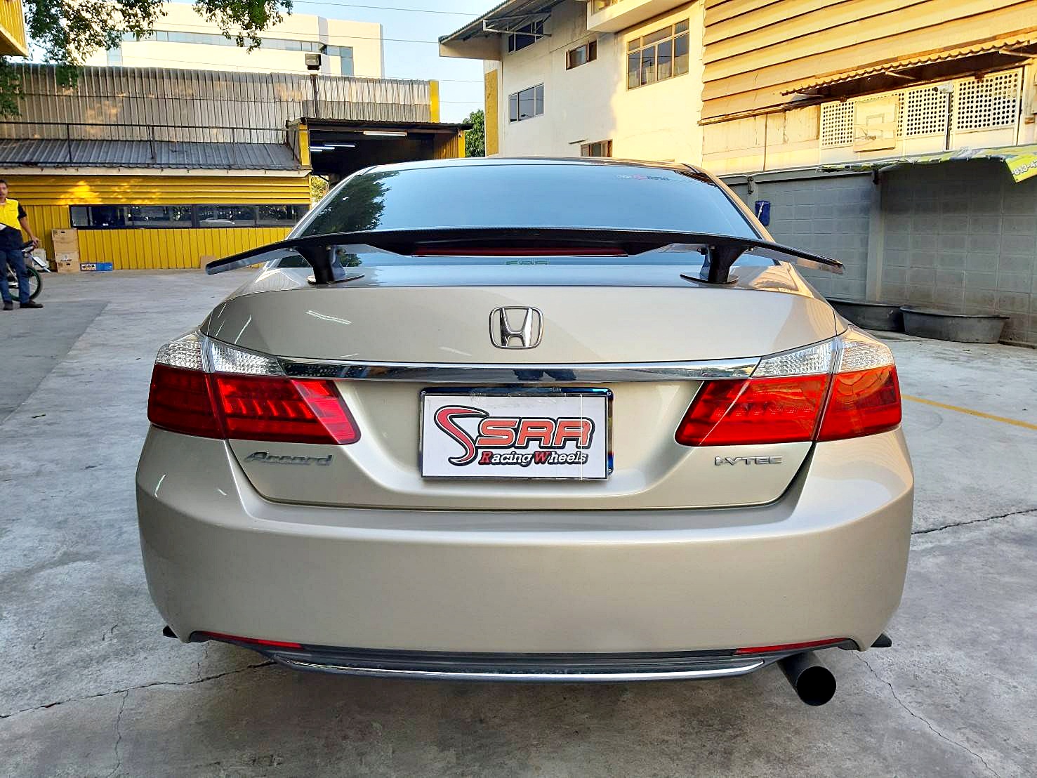 JA5188 ขอบ20 หน้า8.5 หลัง9.5 5H114.3 ราคาพิเศษ ล้อชุด 18,000฿