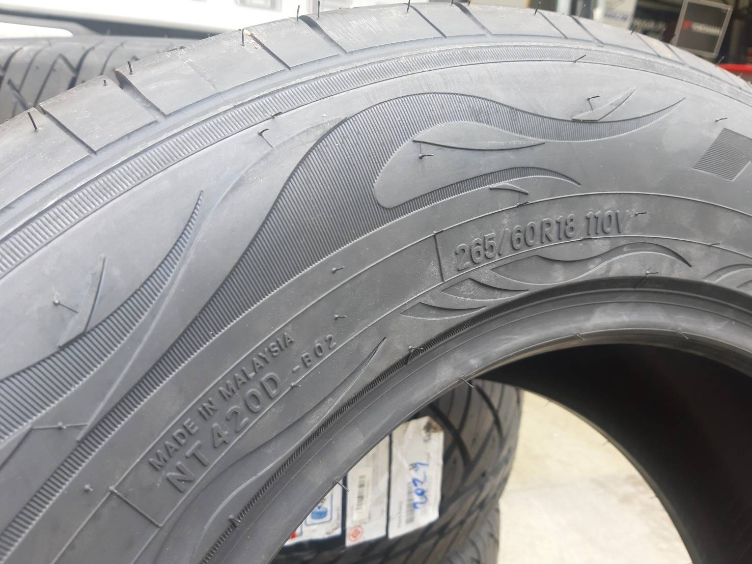 NITTO NT420SD 265/60R18 ยางใหม่ปี2020 ราคาพิเศษ