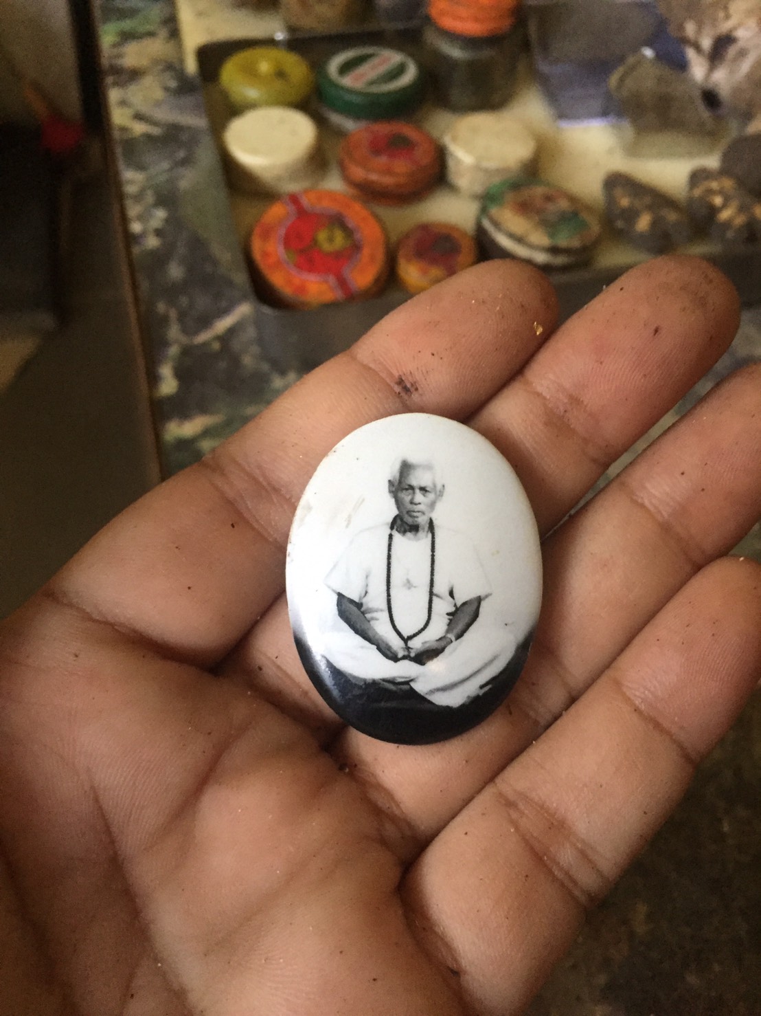 ล็อกเก็ต อาจารย์เปล่ง บุญยืน