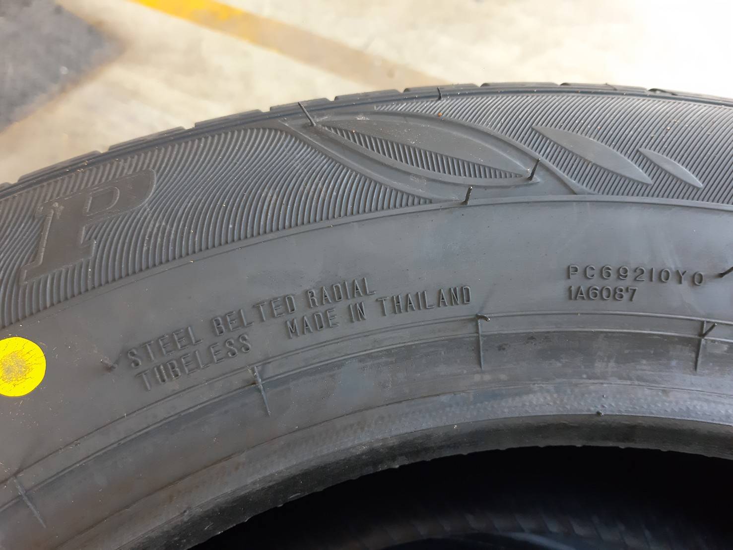 DUNLOP ENASAVE EC300+ 185/65R15 ยางไทยปี20 ราคาพิเศษ