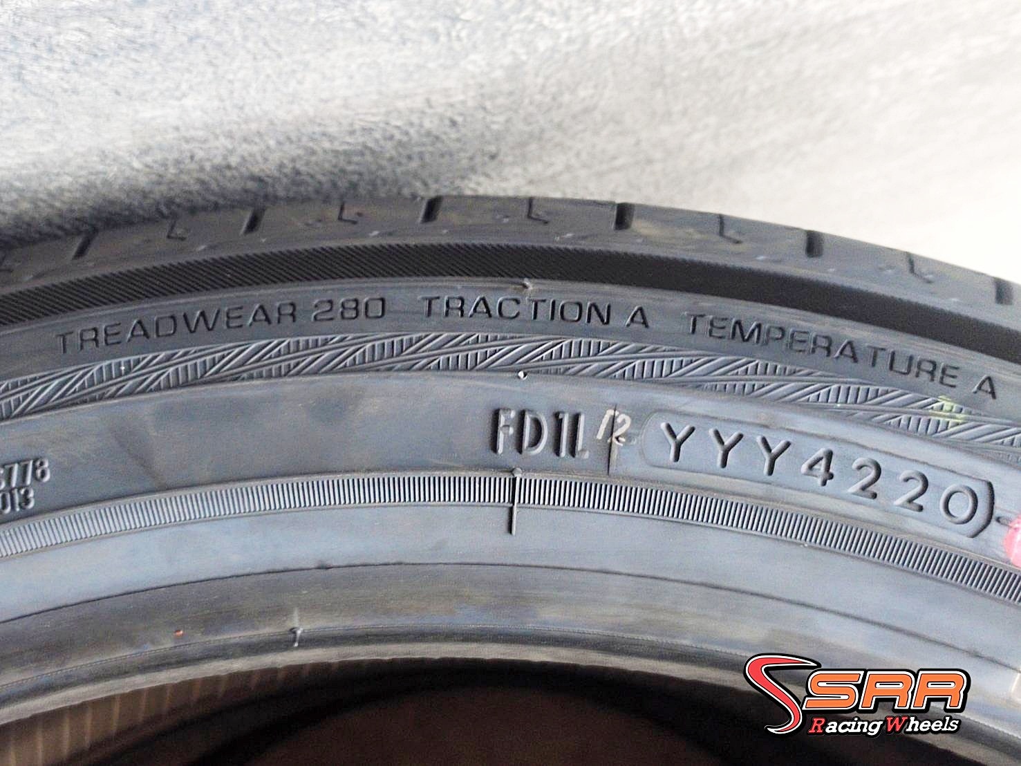 YOKOHAMA ADVAN dB V552 245/40R20 ยางใหม่ ยางญี่ปุ่น ลดราคาพิเศษ