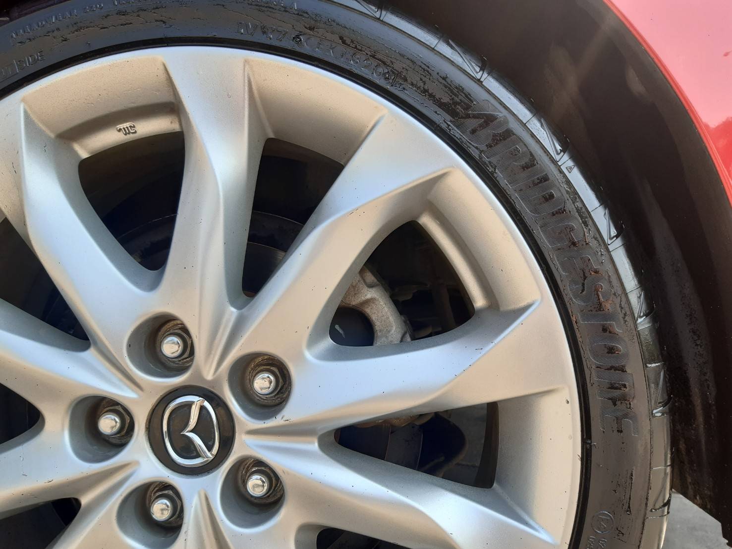 BRIDGESTONE RE004 225/40R18 ยางใหม่ปี2021 ราคาพิเศษ