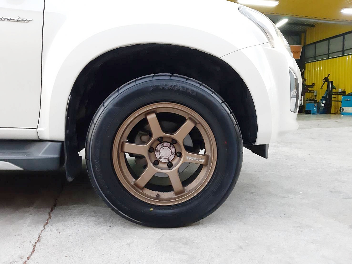 YOKOHAMA ADVAN AD08RS 265/60R18 ยางญี่ปุ่น ปี2021 ราคาพิเศษ