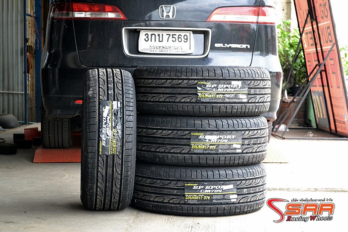 DUNLOP LM704 225/55R17