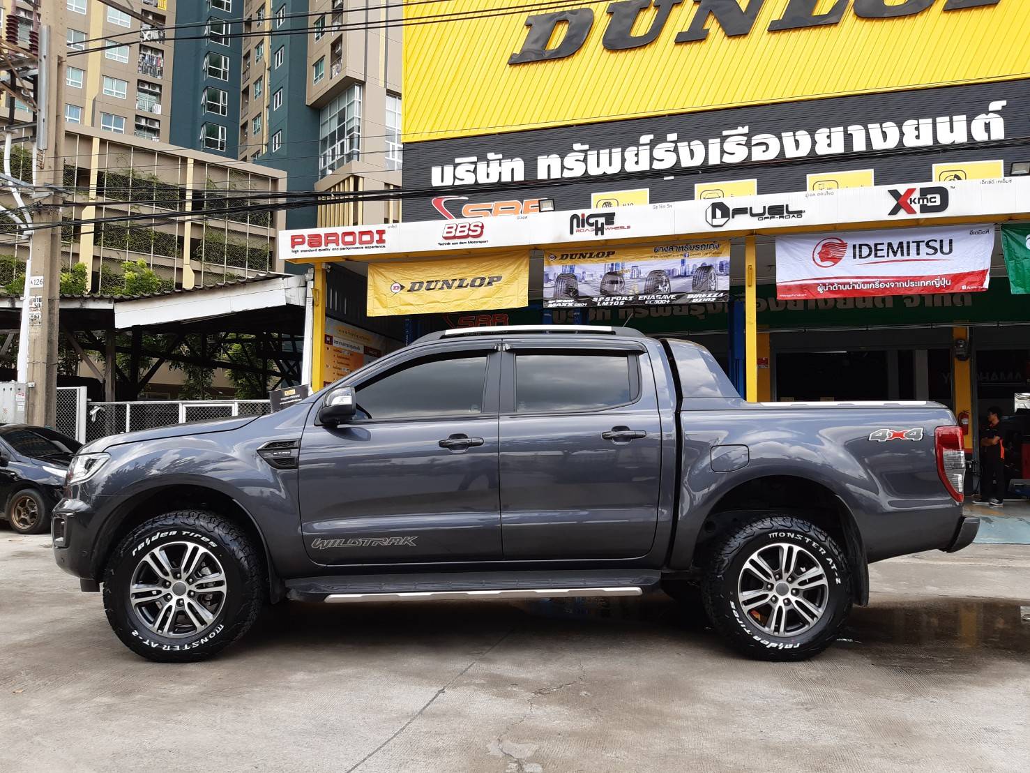 MONSTER TIRES ALL TERRAIN AT-2 265/65R18 ยางปี20 ราคาพิเศษ