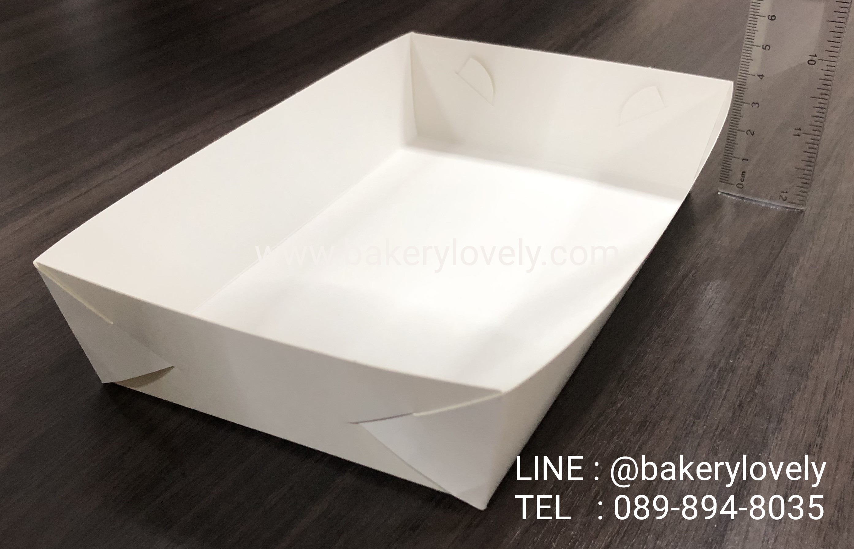 ถาดกระดาษ สีขาว 11x18.5x4 cm ขอบเรียบ ( เคลือบ1ด้าน )