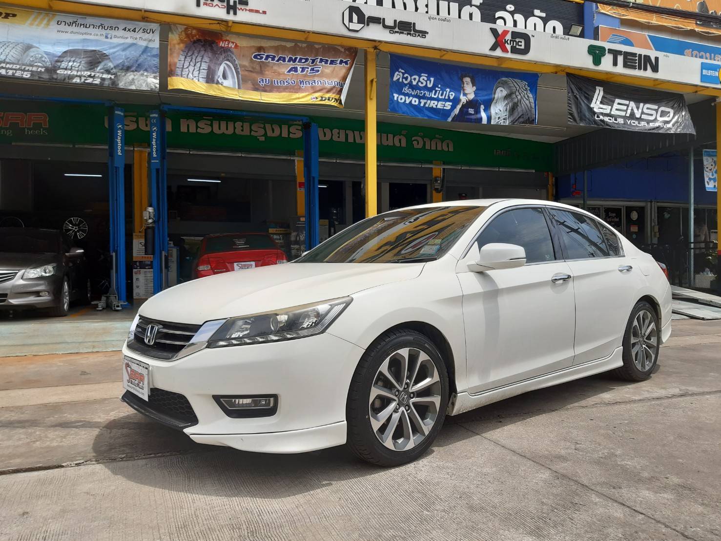 FALKEN ZE914 ECORUN 245/45R18 ยางไทยปี20 ราคาพิเศษ